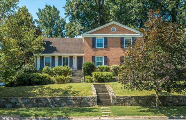 2 WINTERBERRY COURT Gallery 2