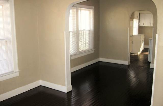 4283 East 61st Street Gallery 3