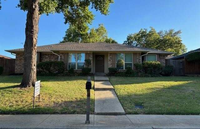 2004 Eagle Nest Pass - 2004 Eagle Nest Pass, Lewisville, TX 75077