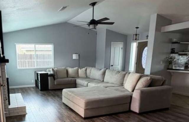 Spacious 4BR House in Lemoore photos photos Spacious 4BR House in Lemoore photos photos