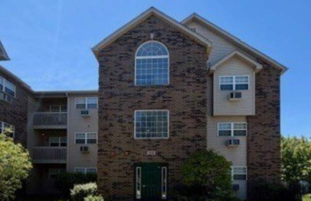 310 Cunat Boulevard photos photos
