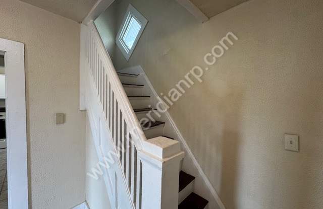 2922 Manford Street Gallery 2