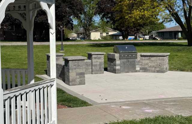Country Court Apartments - Waukee Gallery 1