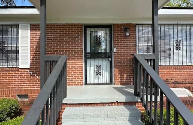 413 Howard Rd - 413 Howard Road, Tuskegee, AL 36088