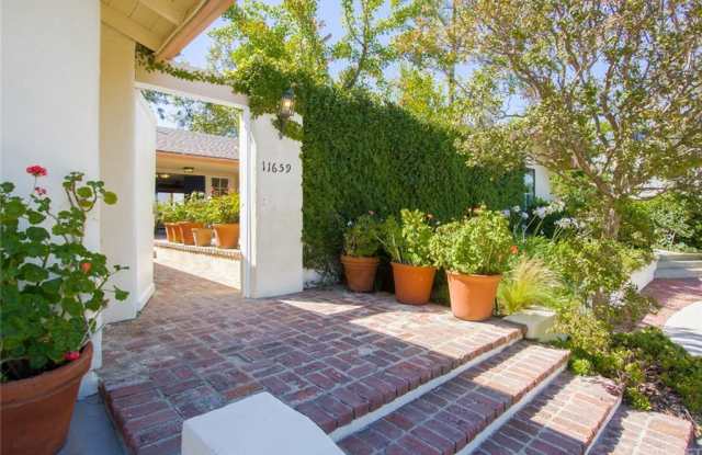 11659 Valleycrest Road Gallery 2