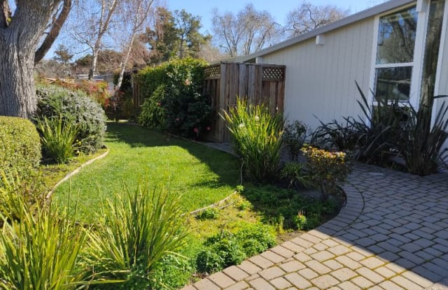950 Van Auken Circle - 950 Van Auken Circle, Palo Alto, CA 94303