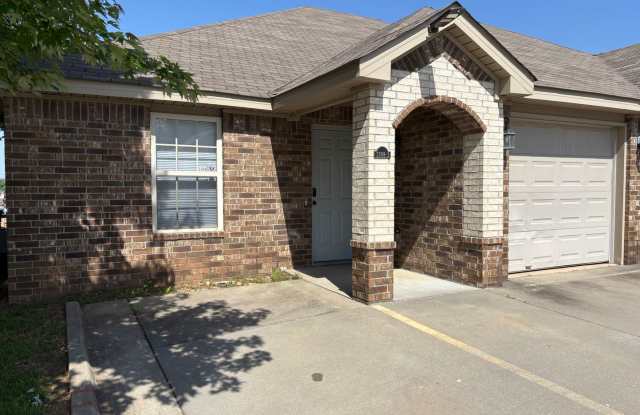 Modern 3-Bed, 2-Bath Duplex with Garage in Great Bentonville Neighborhood! photos photos