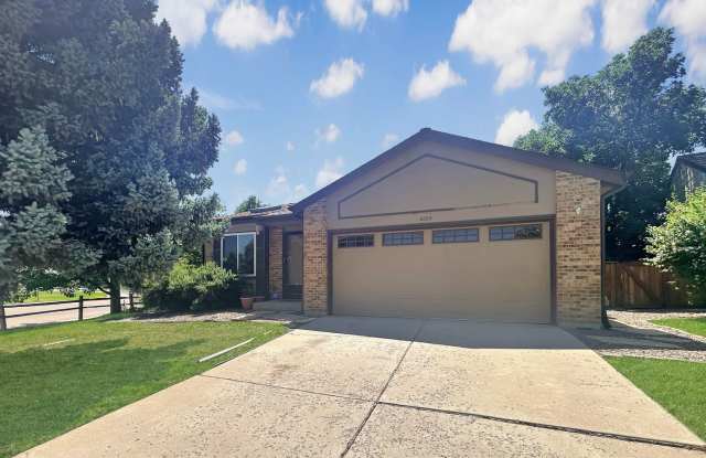 $0 DEPOSIT OPTION. DESIRABLE DAKOTA STATION SPLIT-LEVEL HOME WITH 3 BEDROOMS, 2 BATHS, AND SPACIOUS OUTDOOR LIVING photos photos