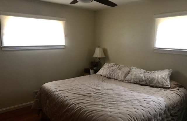 5480 Mollie Lane Gallery 2