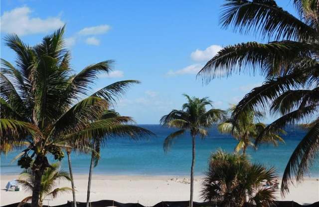 330 SE 20th Ave - 330 Southeast 20th Avenue, Pompano Beach, FL 33060