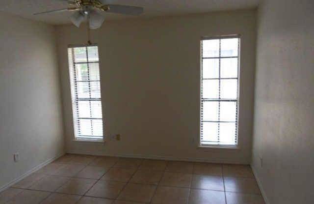 102 Gwendola Drive Gallery 3