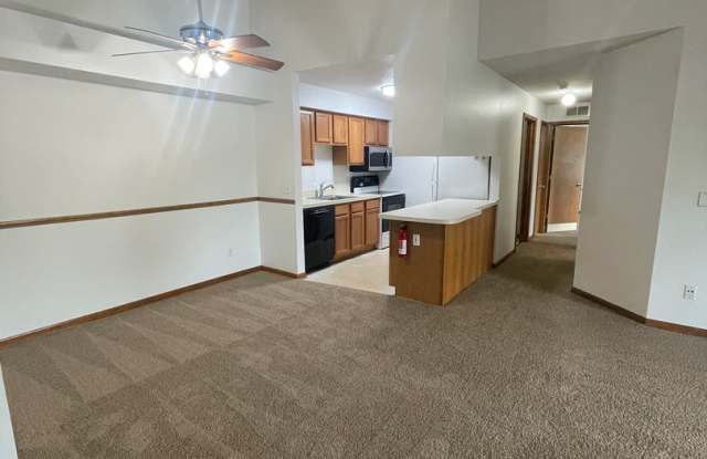 Two Bedroom Condo in Stadium Meadows! photos photos Two Bedroom Condo in Stadium Meadows! photos photos