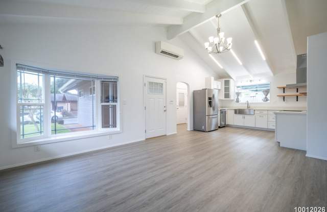 Available now! 3 bdrm, 2 bath, 2-car garage single family home in Mililani Gallery 3