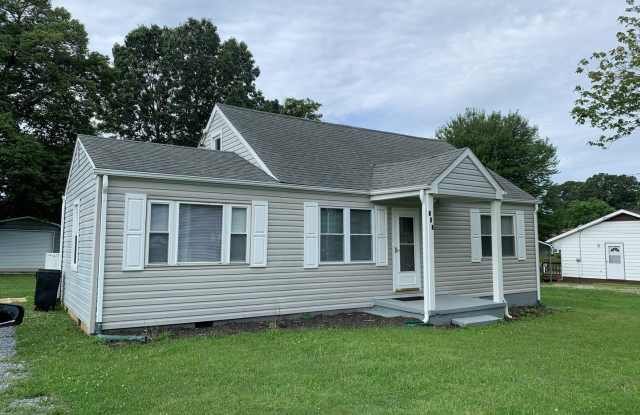 128 Northside Dr - 128 Northside Drive, Gretna, VA 24557