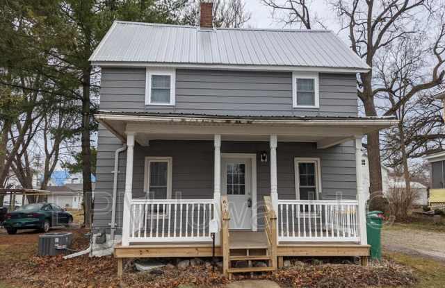 611 1st Street East Gallery 1