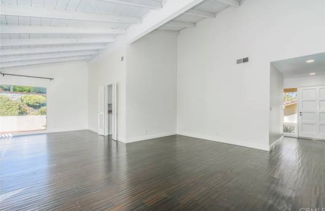 441 Vista Parada Gallery 4