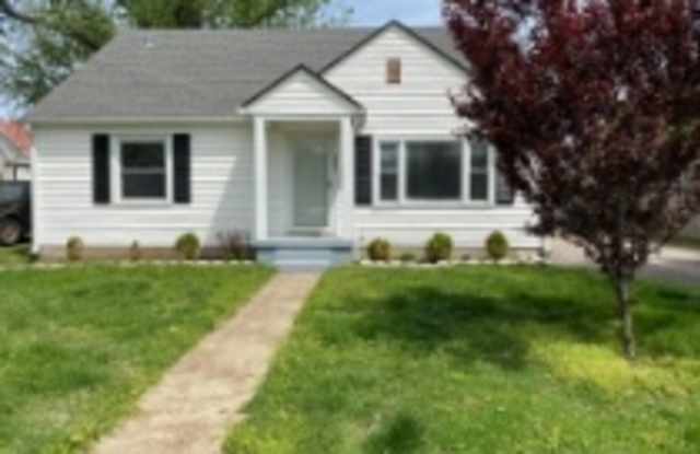 1931 Cherokee Drive photos photos