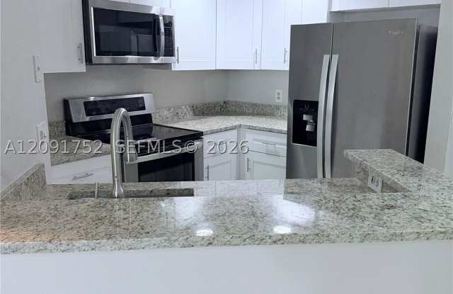 3480 Pinewalk Dr N Gallery 3