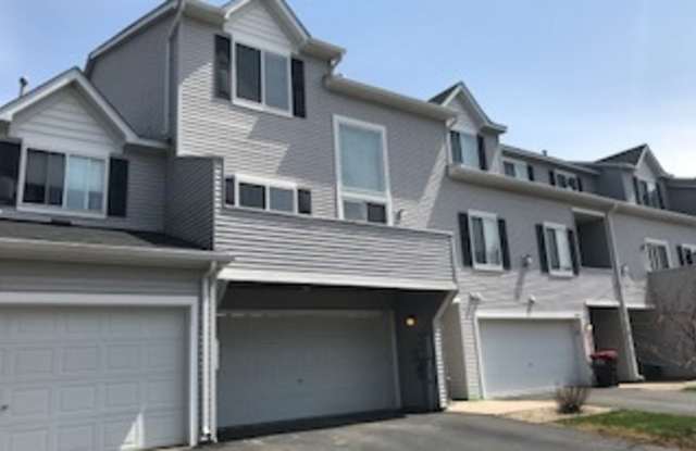 Spacious 2Bed+Loft/2Bath Townhome- Cottage Grove- Available Now! - 6730 Meadow Grass Lane South, Cottage Grove, MN 55016