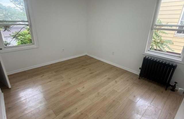 229 Alexander St Gallery 2