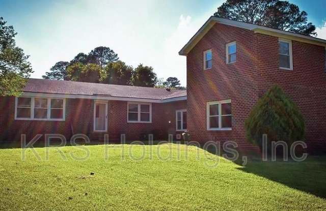 1876 Rosemary Ln - 1876 Rosemary Lane, Chesapeake, VA 23321