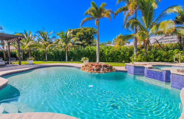 ** LUXURY AT ITS FINEST ** STUNNING TOP TO BOTTOM THIS 4 BED-5 BATH SINGLE FAMILY POOL AND SPA HOME IN COQUINA SANDS FOR A SEASONAL OR ANNUAL TENANT ** photos photos