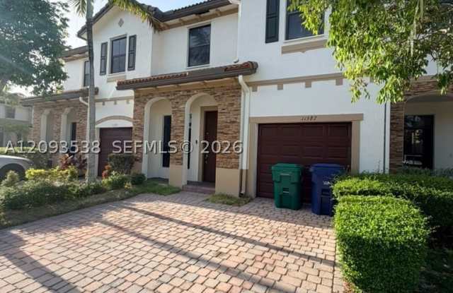 11387 SW 232nd Ter Gallery 1