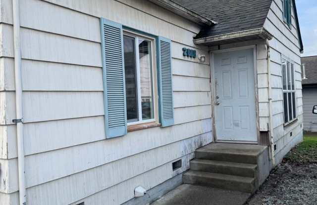 Unique 2 story, 3 bed home in Mount Vernon photos photos