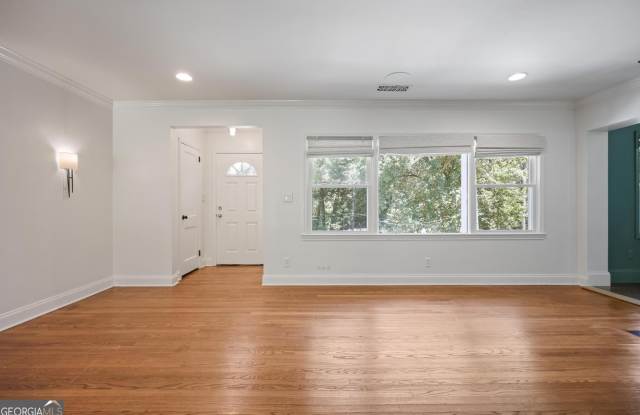 2134 Beecher Circle SW Gallery 4