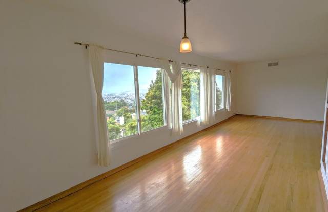Beautiful 3 Bed, 2Bath, Duplex Upper Level with a Gorgeous View of the Bay from the El Cerrito Hills- Water  Garbage-PG (Gas and Electricity ) 50/50 - 2623 Francisco Way, El Cerrito, CA 94530
