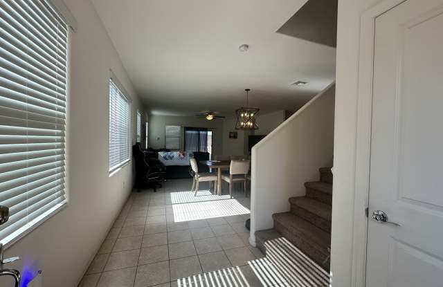 7022 East Calle Arco Iris Gallery 2