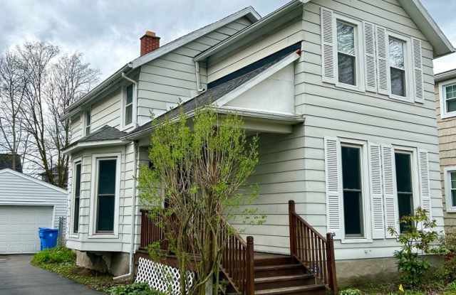 3 Bedoom SIngle Family - 14620 Zip - South Ave & Elmwood Area photos photos