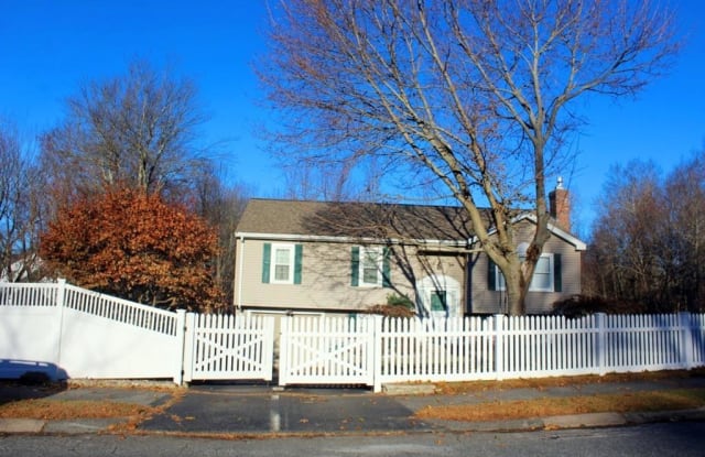 19 Hillando Drive - 19 Hillando Drive, Worcester County, MA 01545