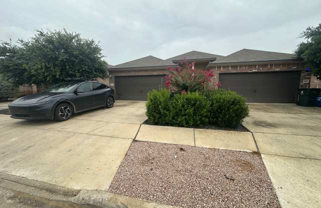Townhome for rent Gallery 1
