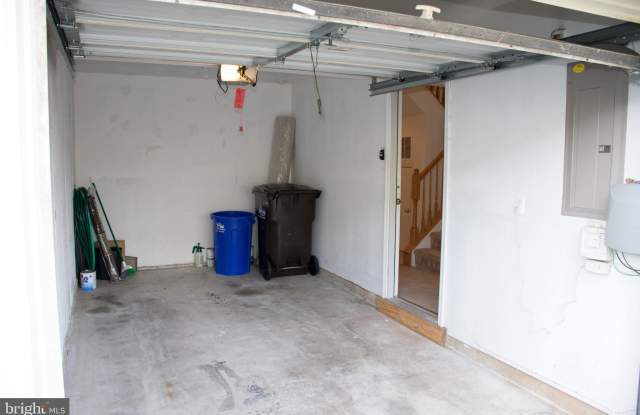 202 WINDSOR COURT Gallery 2