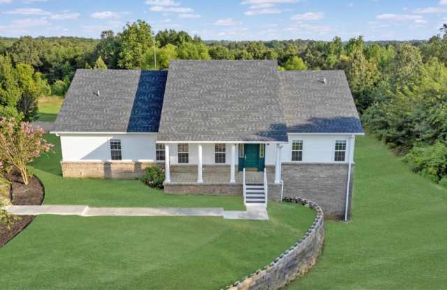 Spacious 5-Bedroom Home on 1.5+ Acres in West Side School District photos photos