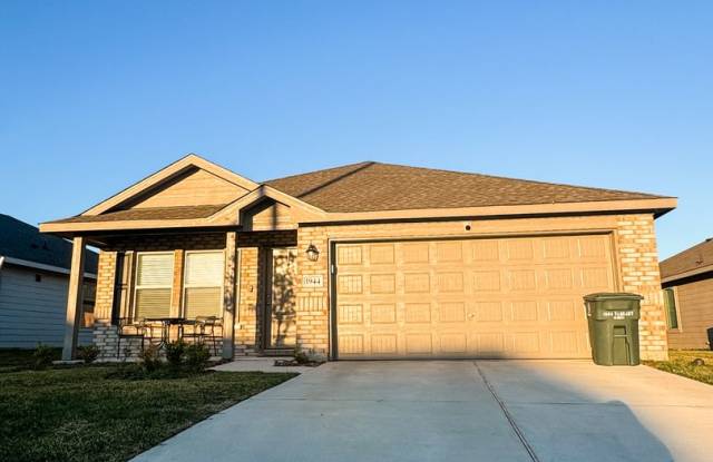 NEW HOME IN PLEASANT HILL AVAILABLE FOR DECEMBER MOVE IN! - 1944 Taggart Trail, Brazos County, TX 77807