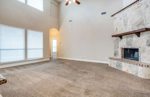 3303 Robin Trl Gallery 4