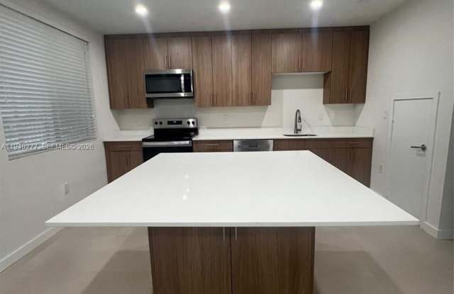 199 N Redland Road A10, Florida City, FL 33034 photos photos