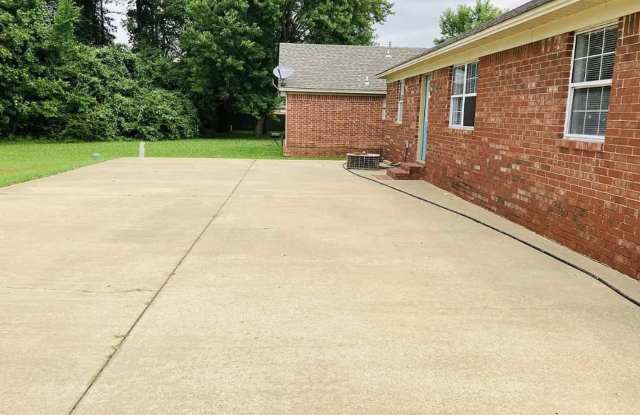 3/2 House for Lease at 97 Lelia Ln Searcy ($1385/mo) Gallery 4