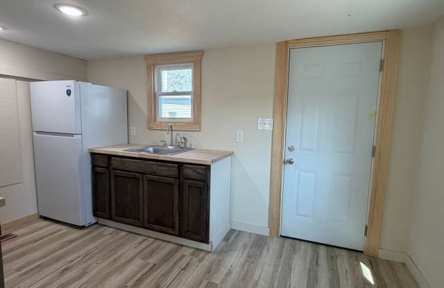 422 Thompson Duplex photos photos