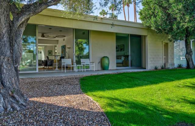 24 Desert Lakes Drive Gallery 3