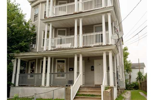 59 Ward Street unit: 3 photos photos