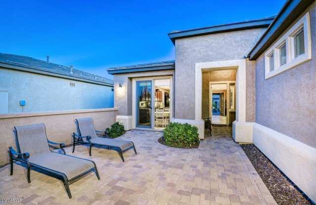 13039 W RED FOX Road Gallery 2