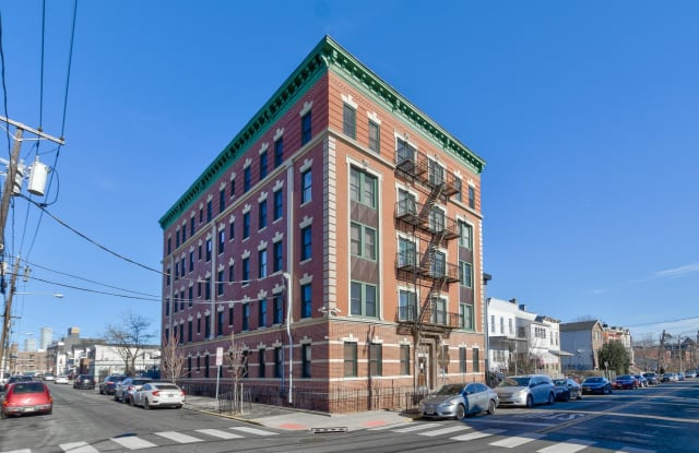 608 BRAMHALL AVE - 608 Bramhall Avenue, Jersey City, NJ 07304
