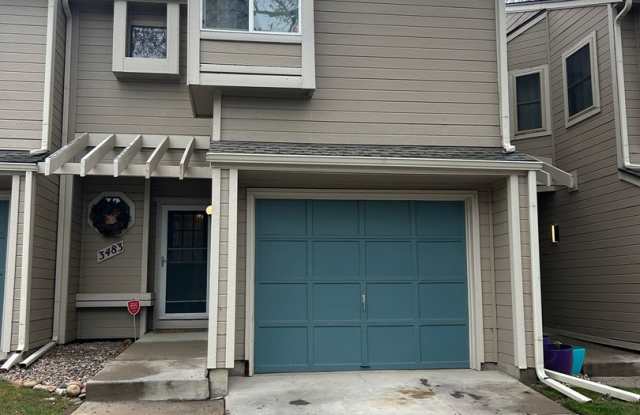 Charming 2 bedroom with 1 car garage photos photos