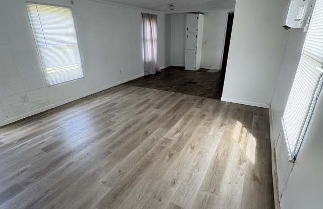 2522 Open View Gallery 2