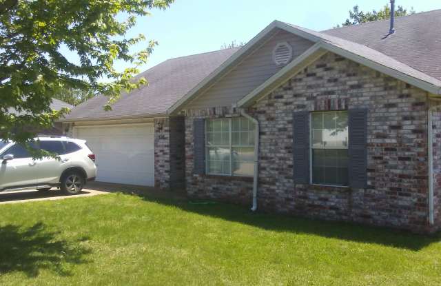 528 Evergreen Circle photos photos