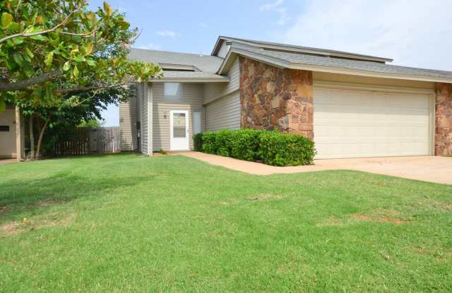 Charming 3-Bedroom, 2.5 Bath Home in Southwest Oklahoma City!! photos photos