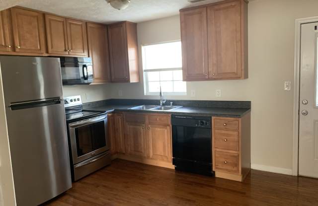 326 Kenlee Circle - 4 photos photos